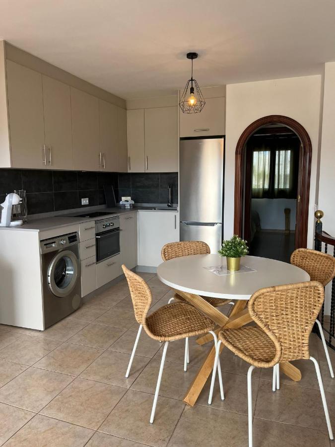 Casa Geranios 5 Apartment Коста дел Силенцио Екстериор снимка